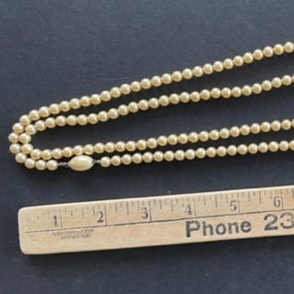 Long Pearl Necklace - Picture 2 of 4